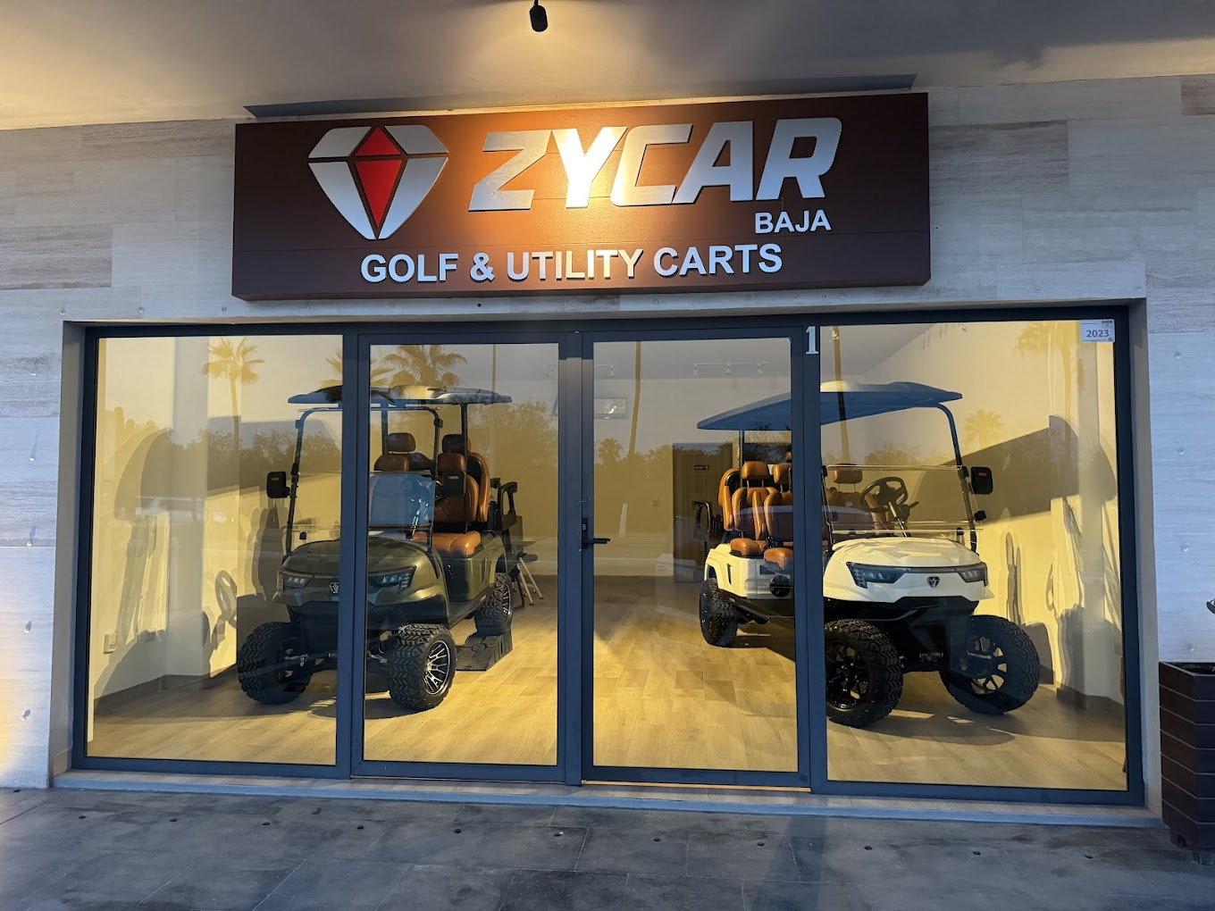 Showroom temporal Zycar Baja Golf & Utility Carts